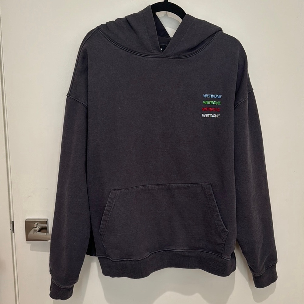 WE11DONE crystal logo patch hoodie